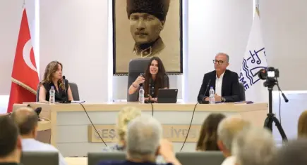 Çeşme Meclisi’nde yaz dönemi düzenlemeleri karara bağlandı