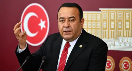 Ünlülere yönelik soruşturmada CHP Ankara Milletvekili Adnan Beker’in oğlu gözaltına alındı