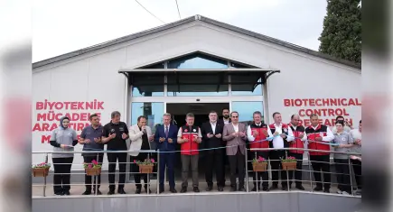 Bakan Yumaklı İzmir'de Biyoteknik Mücadele Araştırma Merkezinin açılışını yaptı