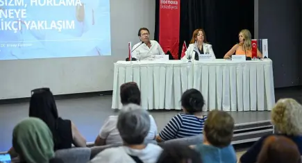 Bornova’da horlama ve uyku apnesi paneli yoğun ilgi gördü