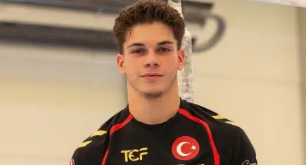 İzmir’den olimpiyat yoluna yeni bir yıldız: Altan Doğan altınla döndü! Hedef 2028 Los Angeles!