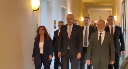 Terörsüz Türkiye için yasal düzenleme mesaisi: Numan Kurtulmuş'tan liderler turu
