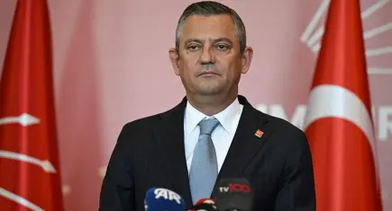 Yeni parti toplantısı ertelendi