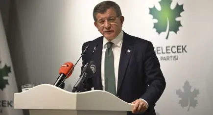 Ahmet Davutoğlu'nun siyaseti bırakacağı iddiası: Gelecek Partisi kapanıyor mu?