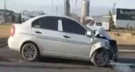 Otomobil cipe çarptı: Çok sayıda  yaralı var!