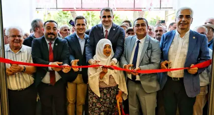 YENİ Parti Ödemiş ilçe binasını açtı: “Çiftçinin derdini çözmek için buradayız”