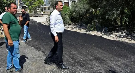 Bornova'da yol yenileme seferberliği hız kesmiyor