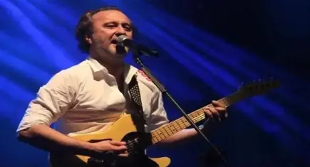Şarkıcı Nev yoğun bakımda! Çoklu organ yetmezliği nedeniyle entübe edildi