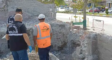 Çorum’da okul yıkımında kafatası ve kemik parçaları bulundu