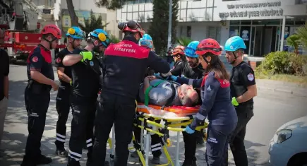 Buca’da nefes kesen yangın tatbikatı