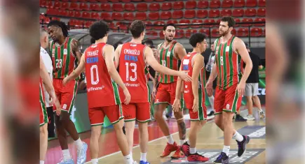 Karşıyaka parkede Galatasaray’ı ağırlıyor