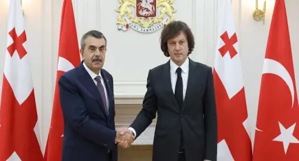  Bakan Tekin'den Gürcistan çıkarması: Eğitim alanında iş birliği anlaşması imzalandı