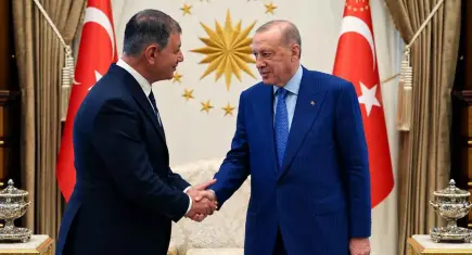 İzmir’i hareketlendiren iddia: Cemil Tugay Çarşamba günü AK Parti’ye geçiyor