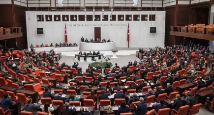 AK Parti'den fon krizine karşı hamle: Kanun teklifi TBMM'ye sunuldu 