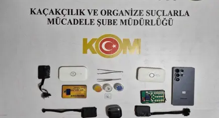Ehliyet sınavında "Yüksek Teknoloji" kopya düzeneği çökertildi: 3 şüpheliye işlem!