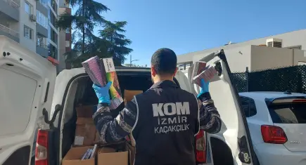İzmir’de kaçakçılık operasyonu: Binlerce makaron ve kaçak sigara ele geçirildi