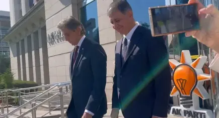 İzmir tarihinde ilk kez AK Parti yönetimine geçiyor