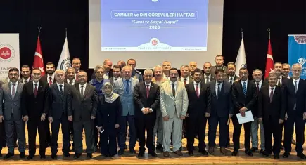 Diyanet İşleri Başkan Yardımcısı Demir İzmir'de din görevlileriyle buluştu