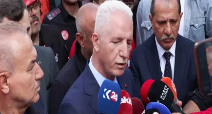 Maltepe'de çöken binada risk sürüyor: Vali Gül'den "kuyumcu hassasiyetiyle çalışıyoruz" açıklaması