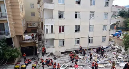 Maltepe'deki bina çökmesinde acı tablo: 5 kişi hayatını kaybetti, çalışmalar sona erdi