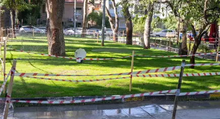 Bornova Büyükpark’ta yeşil dönüşüm: Otomatik sulama tamamlandı