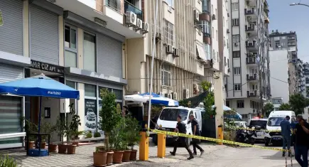 Adana’da kuyumcu cinayetinin şüphelisi yurt dışına kaçarken yakalandı